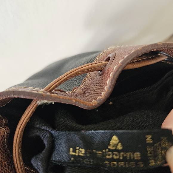 Liz Claiborne Vintage Black and Tan Shoulder Bucket Bag - Picture 7 of 11